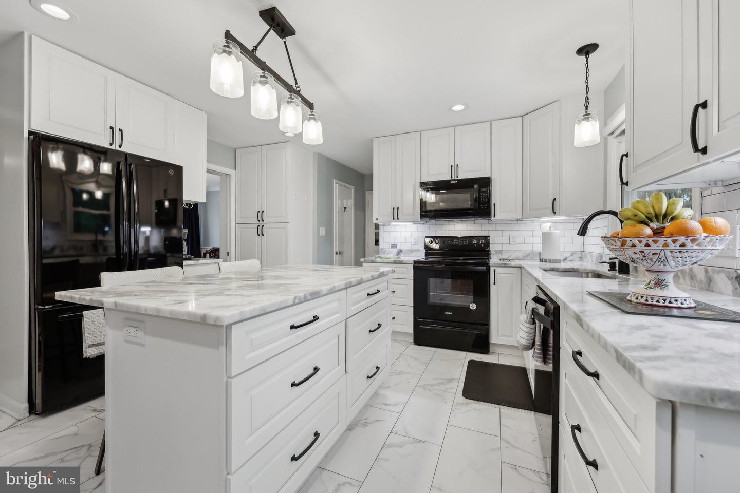 8600 GATESHEAD RD, ALEXANDRIA, Virginia 22309, 4 Bedrooms Bedrooms, ,3 BathroomsBathrooms,Residential,For sale,8600 GATESHEAD RD,VAFX2236348 MLS # VAFX2236348