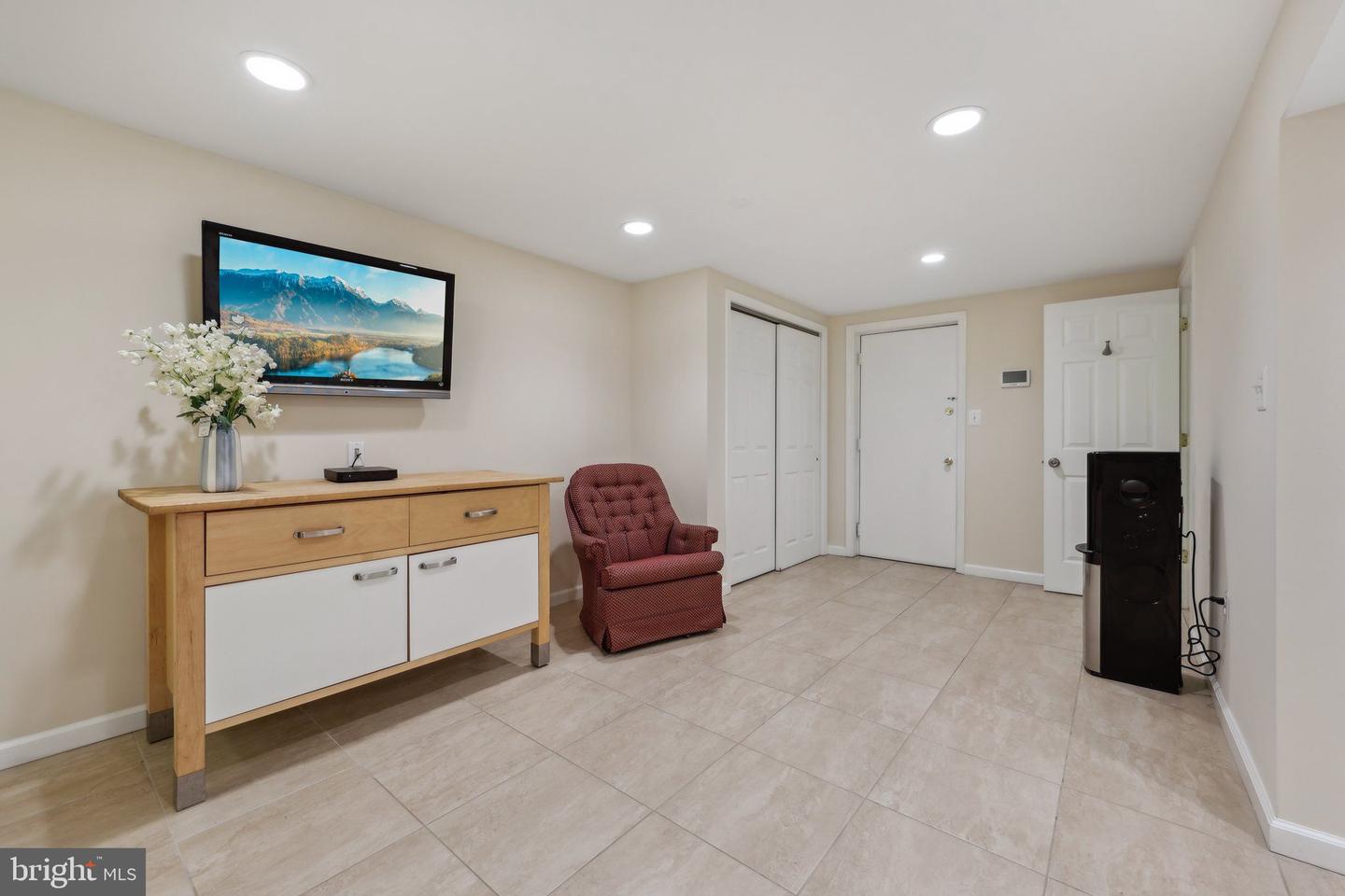 8600 GATESHEAD RD, ALEXANDRIA, Virginia 22309, 4 Bedrooms Bedrooms, ,3 BathroomsBathrooms,Residential,For sale,8600 GATESHEAD RD,VAFX2236348 MLS # VAFX2236348