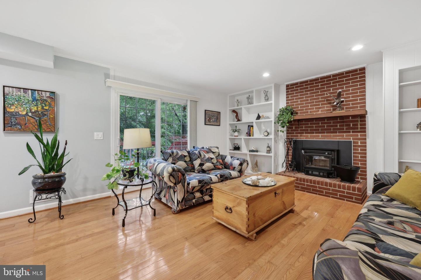 8600 GATESHEAD RD, ALEXANDRIA, Virginia 22309, 4 Bedrooms Bedrooms, ,3 BathroomsBathrooms,Residential,For sale,8600 GATESHEAD RD,VAFX2236348 MLS # VAFX2236348