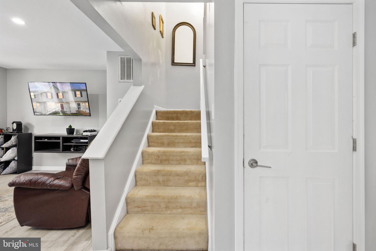 902 KINGS CREST DR, STAFFORD, Virginia 22554, 3 Bedrooms Bedrooms, ,3 BathroomsBathrooms,Residential,For sale,902 KINGS CREST DR,VAST2038176 MLS # VAST2038176