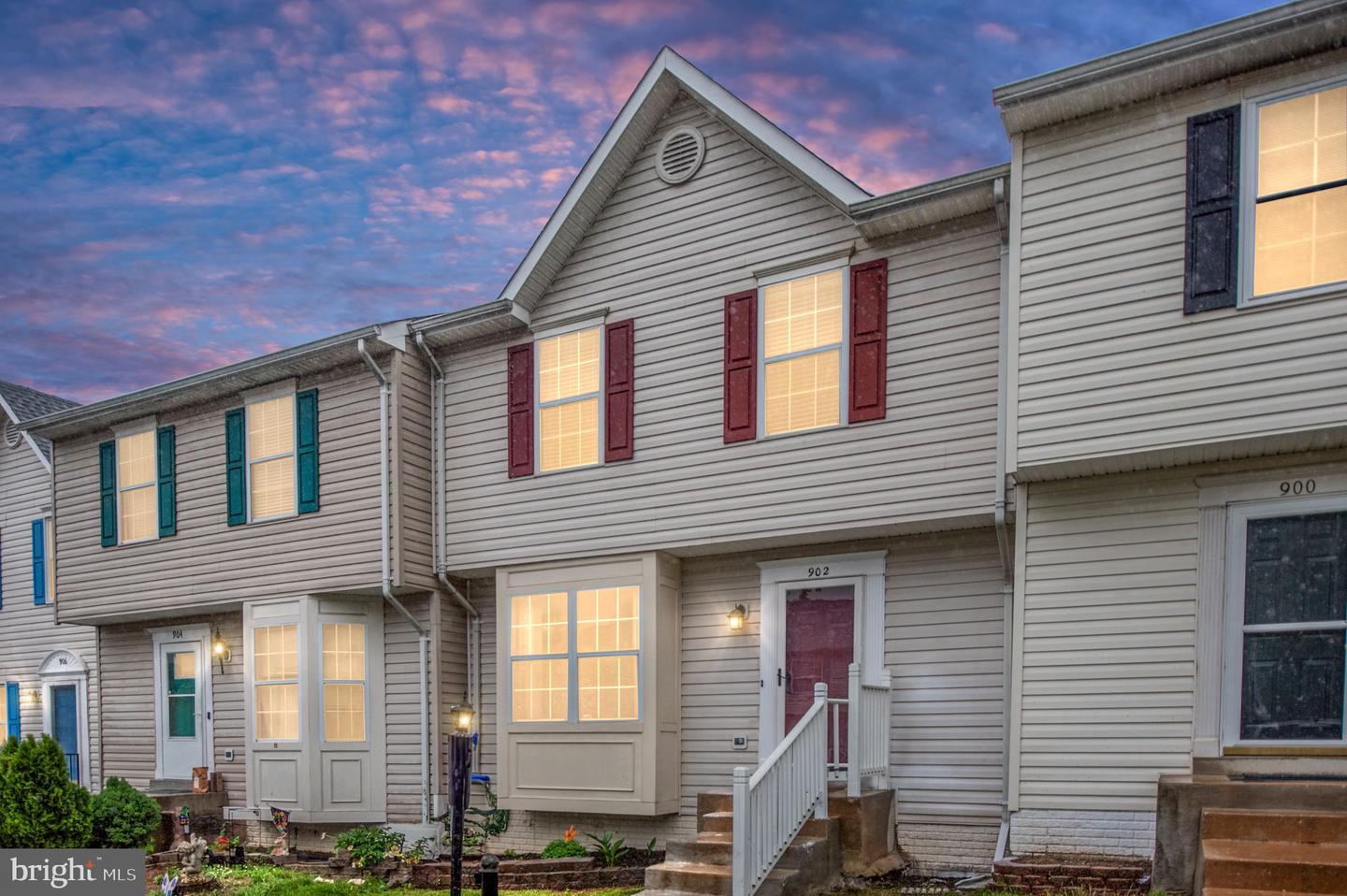 902 KINGS CREST DR, STAFFORD, Virginia 22554, 3 Bedrooms Bedrooms, ,3 BathroomsBathrooms,Residential,For sale,902 KINGS CREST DR,VAST2038176 MLS # VAST2038176