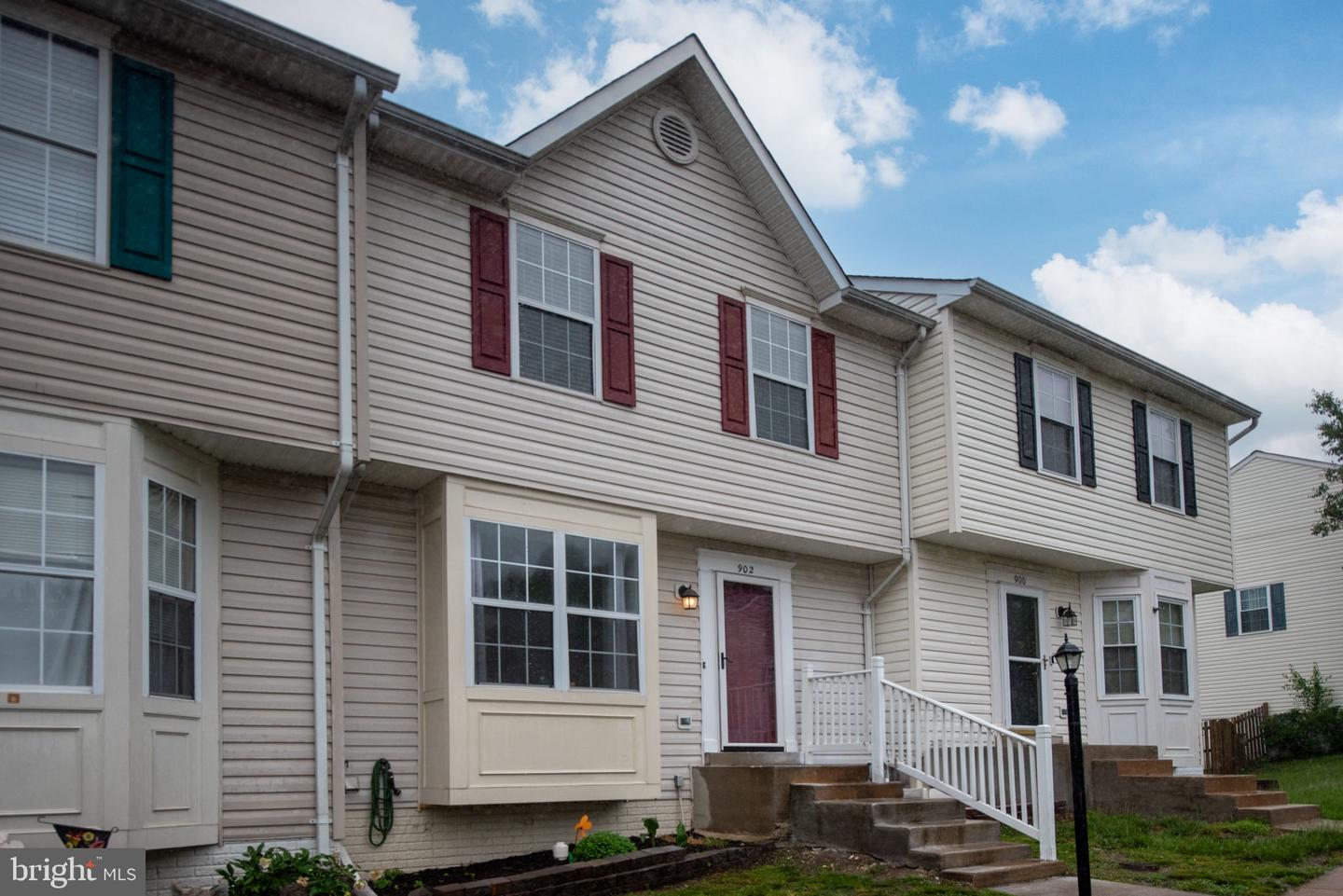 902 KINGS CREST DR, STAFFORD, Virginia 22554, 3 Bedrooms Bedrooms, ,3 BathroomsBathrooms,Residential,For sale,902 KINGS CREST DR,VAST2038176 MLS # VAST2038176