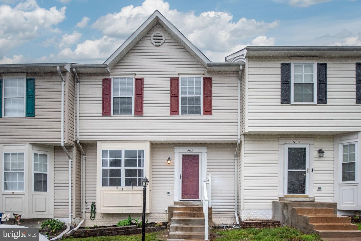 902 KINGS CREST DR, STAFFORD, Virginia 22554, 3 Bedrooms Bedrooms, ,3 BathroomsBathrooms,Residential,For sale,902 KINGS CREST DR,VAST2038176 MLS # VAST2038176
