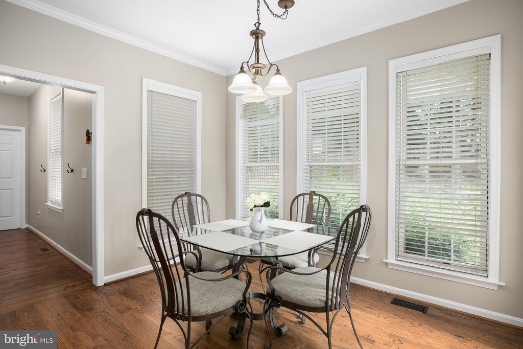6101 W MELODY CT, FREDERICKSBURG, Virginia 22407, 4 Bedrooms Bedrooms, ,3 BathroomsBathrooms,Residential,6101 W MELODY CT,VASP2033082 MLS # VASP2033082