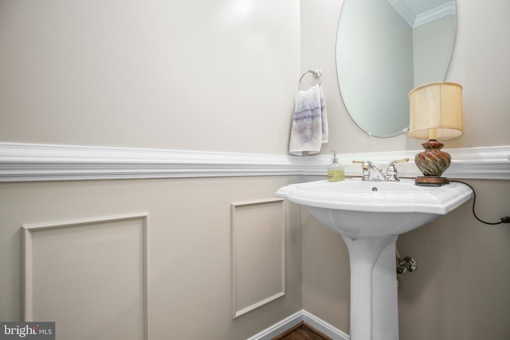 6101 W MELODY CT, FREDERICKSBURG, Virginia 22407, 4 Bedrooms Bedrooms, ,3 BathroomsBathrooms,Residential,6101 W MELODY CT,VASP2033082 MLS # VASP2033082