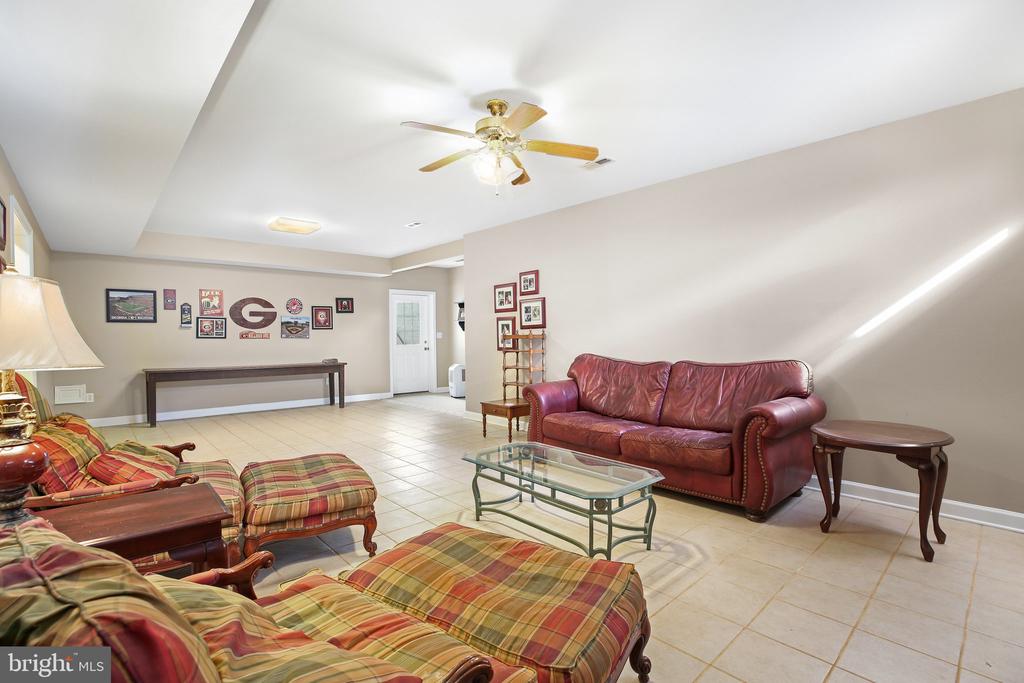 6101 W MELODY CT, FREDERICKSBURG, Virginia 22407, 4 Bedrooms Bedrooms, ,3 BathroomsBathrooms,Residential,6101 W MELODY CT,VASP2033082 MLS # VASP2033082