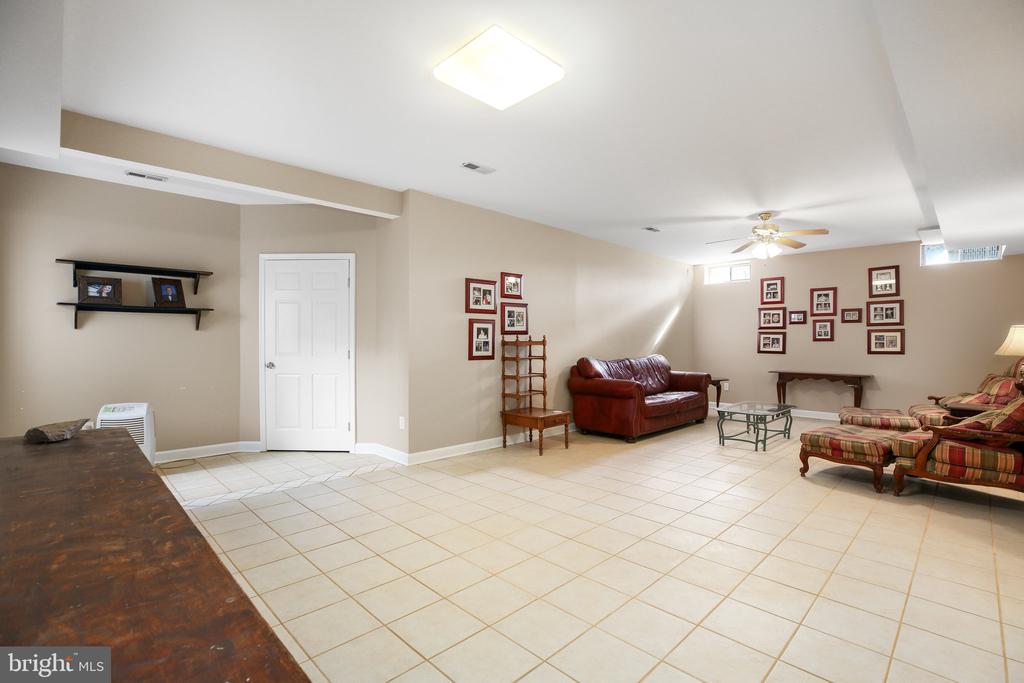 6101 W MELODY CT, FREDERICKSBURG, Virginia 22407, 4 Bedrooms Bedrooms, ,3 BathroomsBathrooms,Residential,6101 W MELODY CT,VASP2033082 MLS # VASP2033082