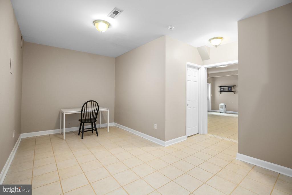 6101 W MELODY CT, FREDERICKSBURG, Virginia 22407, 4 Bedrooms Bedrooms, ,3 BathroomsBathrooms,Residential,6101 W MELODY CT,VASP2033082 MLS # VASP2033082
