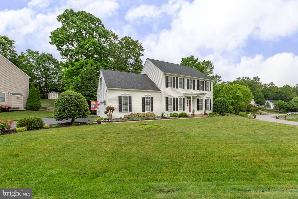 6101 W MELODY CT, FREDERICKSBURG, Virginia 22407, 4 Bedrooms Bedrooms, ,3 BathroomsBathrooms,Residential,6101 W MELODY CT,VASP2033082 MLS # VASP2033082