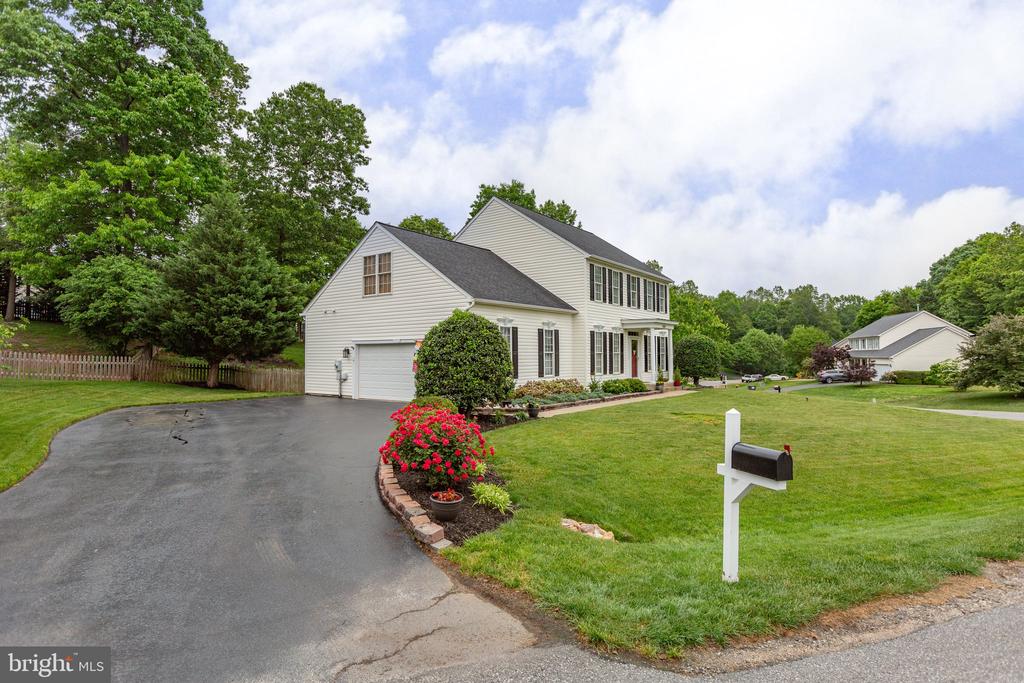 6101 W MELODY CT, FREDERICKSBURG, Virginia 22407, 4 Bedrooms Bedrooms, ,3 BathroomsBathrooms,Residential,6101 W MELODY CT,VASP2033082 MLS # VASP2033082