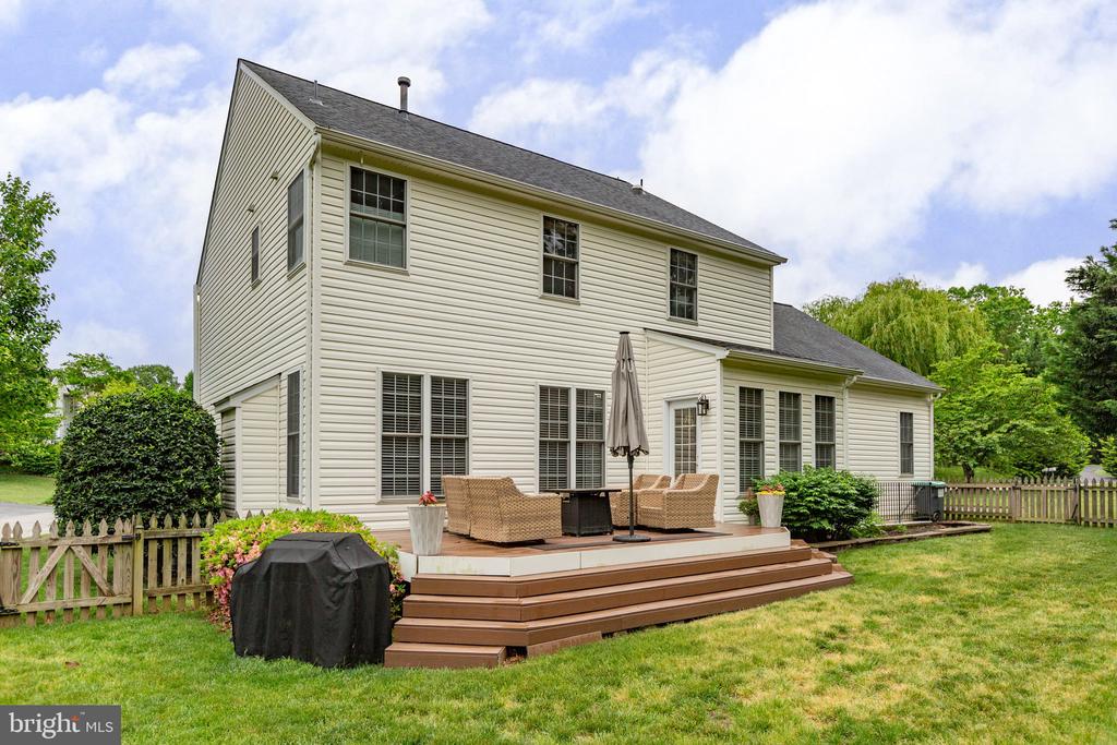 6101 W MELODY CT, FREDERICKSBURG, Virginia 22407, 4 Bedrooms Bedrooms, ,3 BathroomsBathrooms,Residential,6101 W MELODY CT,VASP2033082 MLS # VASP2033082
