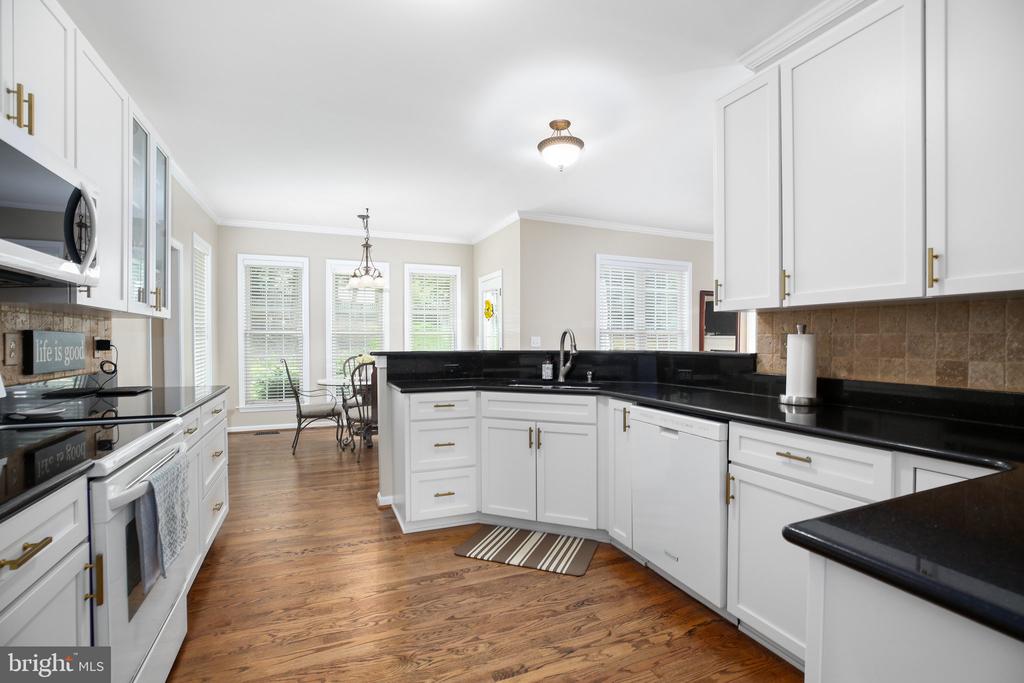 6101 W MELODY CT, FREDERICKSBURG, Virginia 22407, 4 Bedrooms Bedrooms, ,3 BathroomsBathrooms,Residential,6101 W MELODY CT,VASP2033082 MLS # VASP2033082