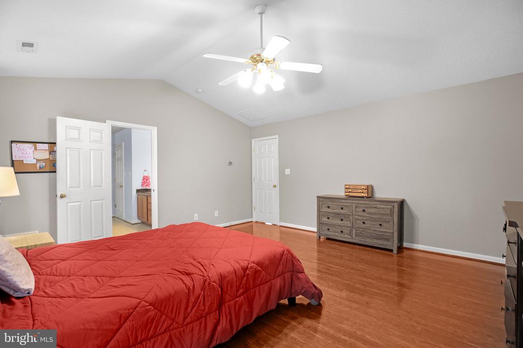 12004 KINGSWOOD BLVD, FREDERICKSBURG, Virginia 22408, 5 Bedrooms Bedrooms, ,3 BathroomsBathrooms,Residential,12004 KINGSWOOD BLVD,VASP2033152 MLS # VASP2033152