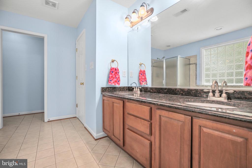 12004 KINGSWOOD BLVD, FREDERICKSBURG, Virginia 22408, 5 Bedrooms Bedrooms, ,3 BathroomsBathrooms,Residential,12004 KINGSWOOD BLVD,VASP2033152 MLS # VASP2033152