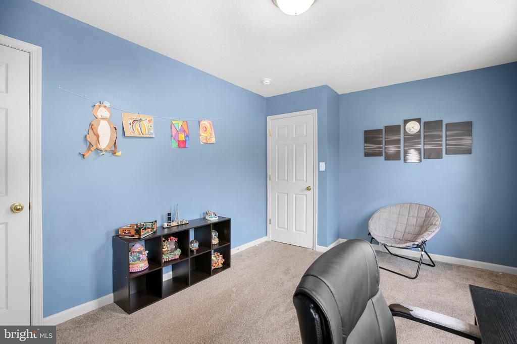 12004 KINGSWOOD BLVD, FREDERICKSBURG, Virginia 22408, 5 Bedrooms Bedrooms, ,3 BathroomsBathrooms,Residential,12004 KINGSWOOD BLVD,VASP2033152 MLS # VASP2033152