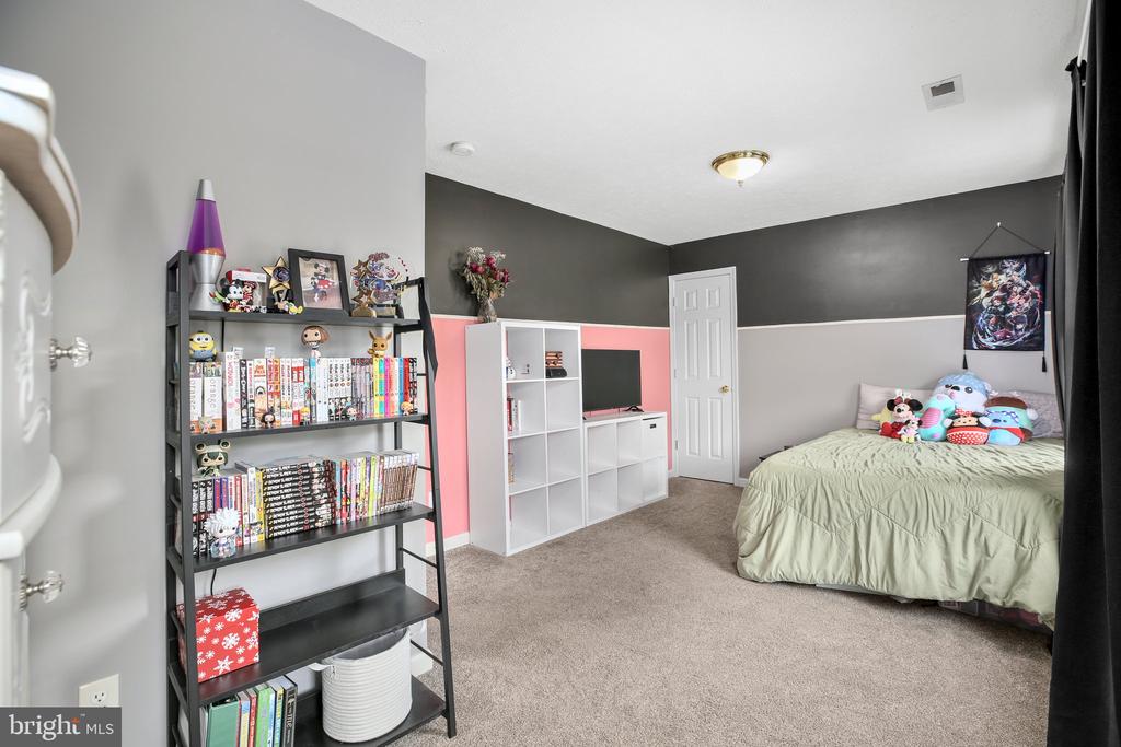 12004 KINGSWOOD BLVD, FREDERICKSBURG, Virginia 22408, 5 Bedrooms Bedrooms, ,3 BathroomsBathrooms,Residential,12004 KINGSWOOD BLVD,VASP2033152 MLS # VASP2033152