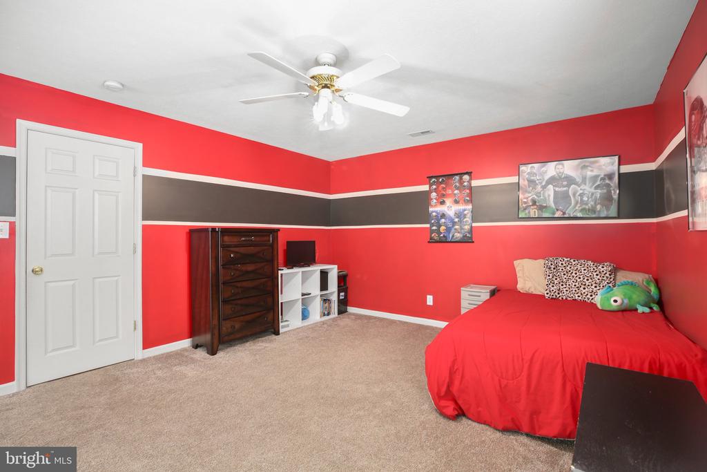 12004 KINGSWOOD BLVD, FREDERICKSBURG, Virginia 22408, 5 Bedrooms Bedrooms, ,3 BathroomsBathrooms,Residential,12004 KINGSWOOD BLVD,VASP2033152 MLS # VASP2033152