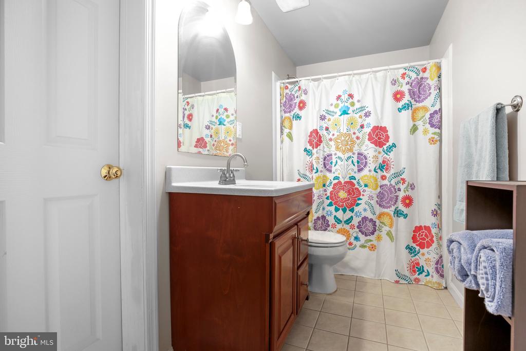 12004 KINGSWOOD BLVD, FREDERICKSBURG, Virginia 22408, 5 Bedrooms Bedrooms, ,3 BathroomsBathrooms,Residential,12004 KINGSWOOD BLVD,VASP2033152 MLS # VASP2033152
