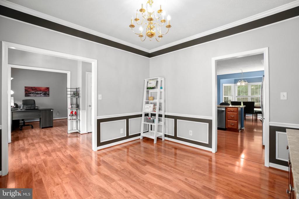 12004 KINGSWOOD BLVD, FREDERICKSBURG, Virginia 22408, 5 Bedrooms Bedrooms, ,3 BathroomsBathrooms,Residential,12004 KINGSWOOD BLVD,VASP2033152 MLS # VASP2033152