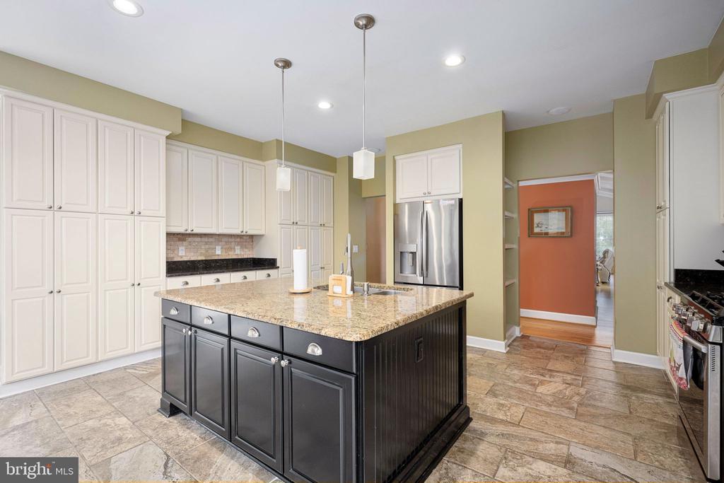 13615 FOX CHASE LN, SPOTSYLVANIA, Virginia 22553, 4 Bedrooms Bedrooms, ,2 BathroomsBathrooms,Residential,13615 FOX CHASE LN,VASP2033204 MLS # VASP2033204