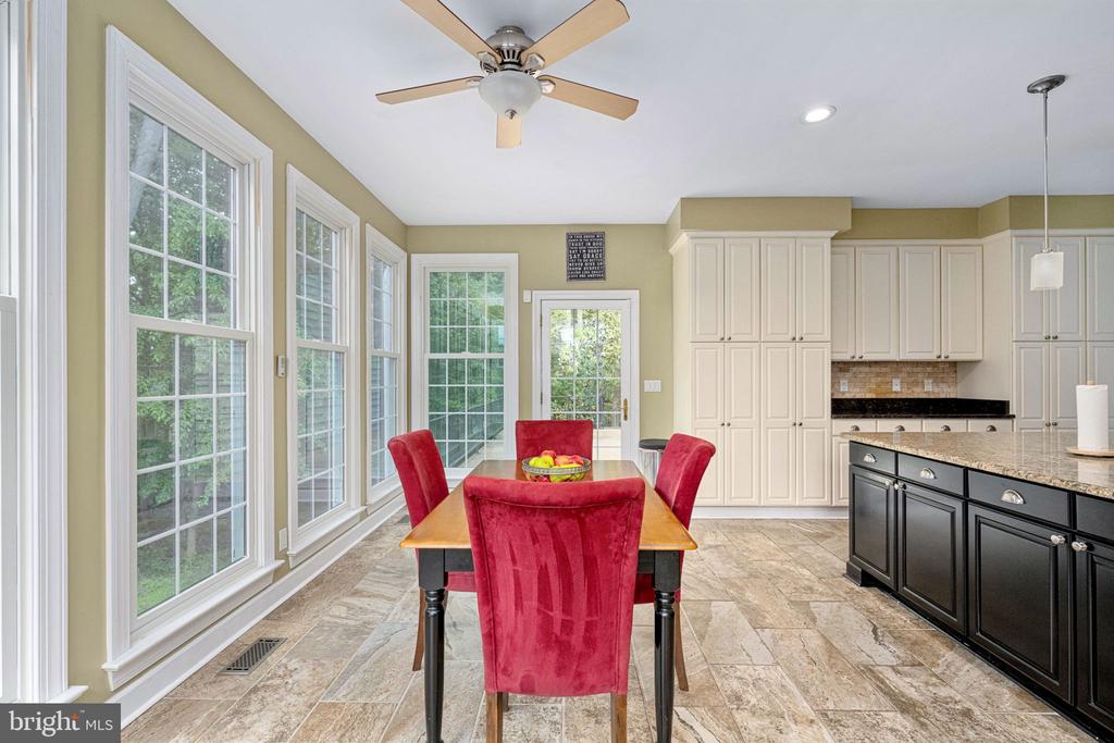 13615 FOX CHASE LN, SPOTSYLVANIA, Virginia 22553, 4 Bedrooms Bedrooms, ,2 BathroomsBathrooms,Residential,13615 FOX CHASE LN,VASP2033204 MLS # VASP2033204