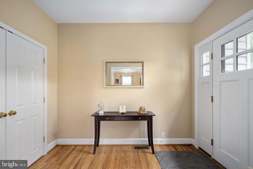 13615 FOX CHASE LN, SPOTSYLVANIA, Virginia 22553, 4 Bedrooms Bedrooms, ,2 BathroomsBathrooms,Residential,13615 FOX CHASE LN,VASP2033204 MLS # VASP2033204