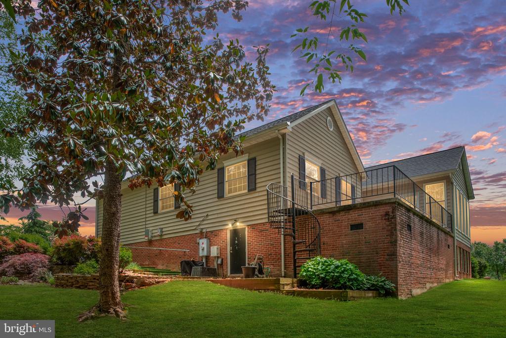 13615 FOX CHASE LN, SPOTSYLVANIA, Virginia 22553, 4 Bedrooms Bedrooms, ,2 BathroomsBathrooms,Residential,13615 FOX CHASE LN,VASP2033204 MLS # VASP2033204