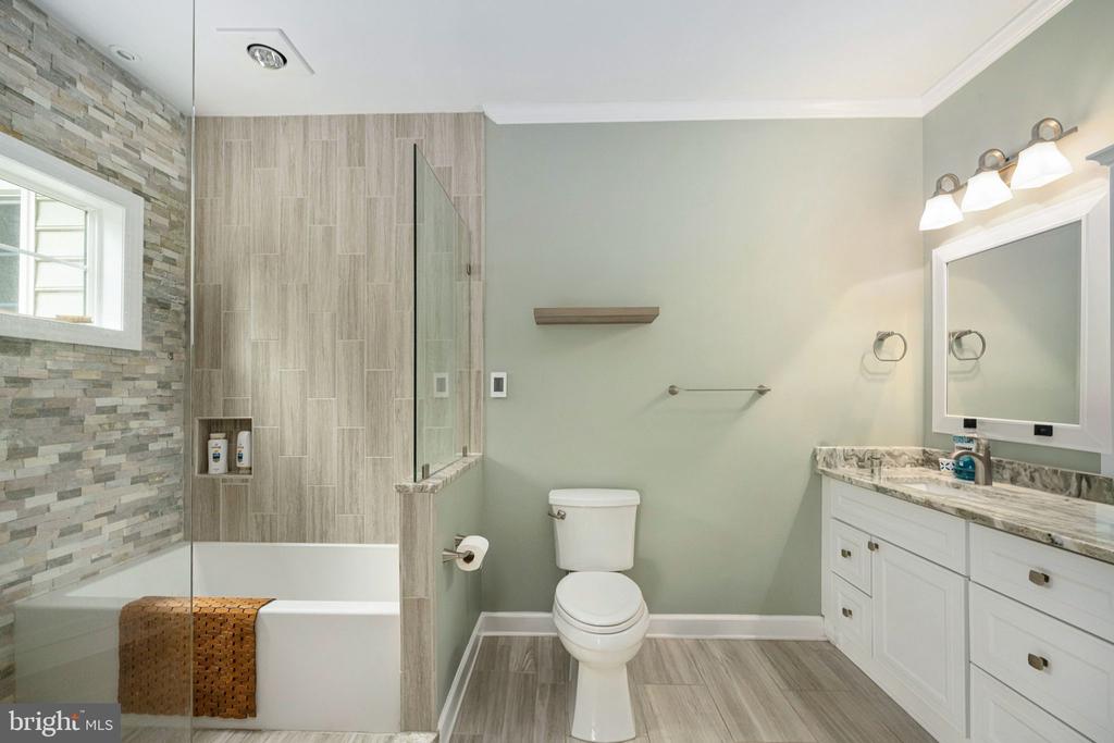 13615 FOX CHASE LN, SPOTSYLVANIA, Virginia 22553, 4 Bedrooms Bedrooms, ,2 BathroomsBathrooms,Residential,13615 FOX CHASE LN,VASP2033204 MLS # VASP2033204