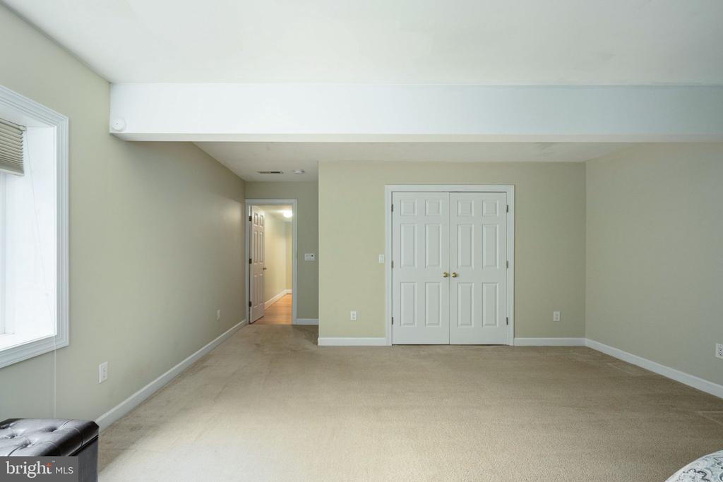 13615 FOX CHASE LN, SPOTSYLVANIA, Virginia 22553, 4 Bedrooms Bedrooms, ,2 BathroomsBathrooms,Residential,13615 FOX CHASE LN,VASP2033204 MLS # VASP2033204