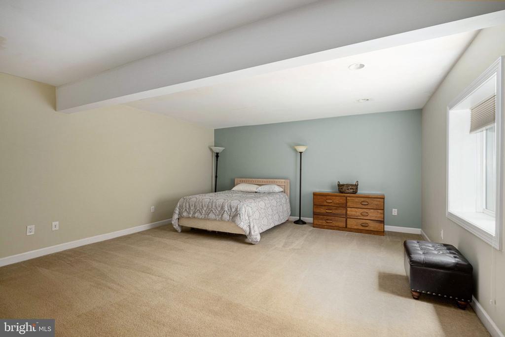 13615 FOX CHASE LN, SPOTSYLVANIA, Virginia 22553, 4 Bedrooms Bedrooms, ,2 BathroomsBathrooms,Residential,13615 FOX CHASE LN,VASP2033204 MLS # VASP2033204