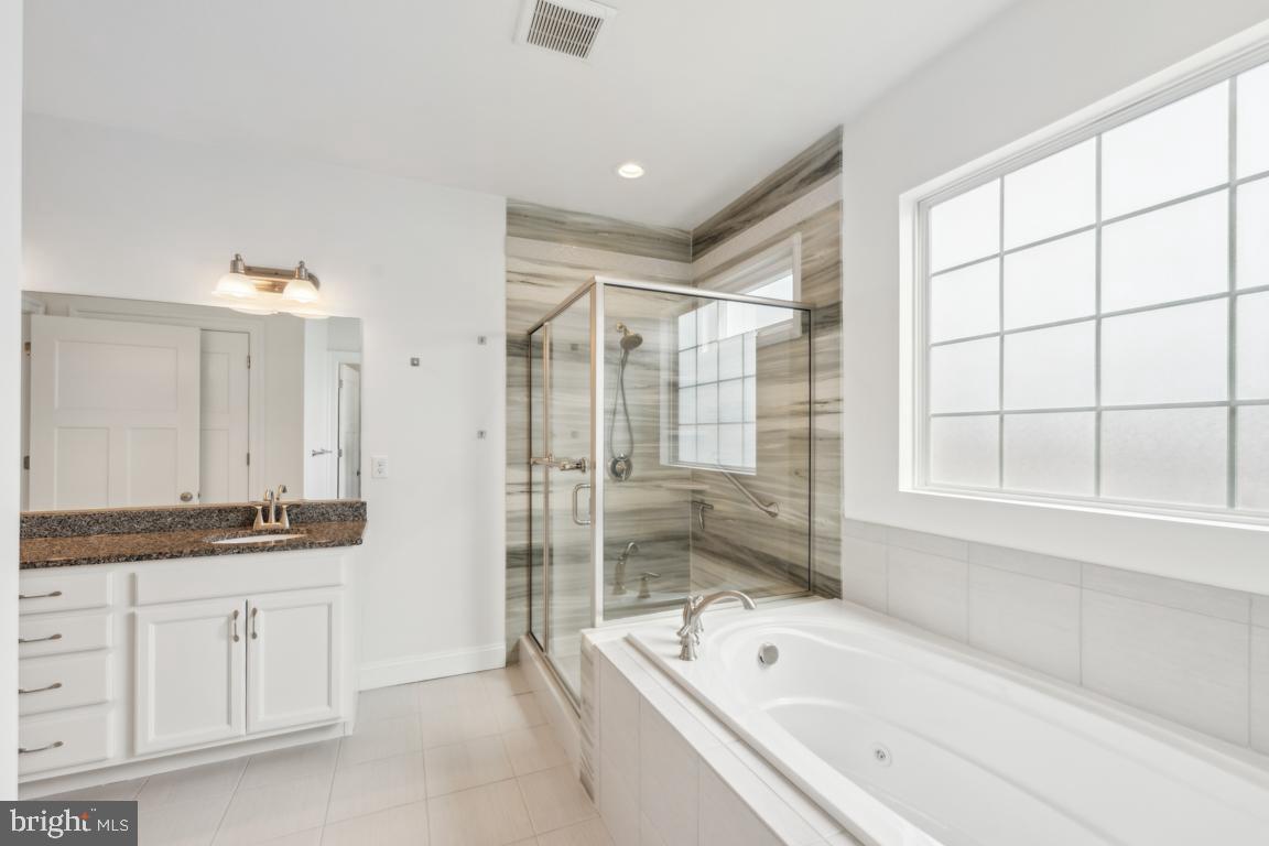 1652 TETON CT, CHESAPEAKE, Virginia 23320, 4 Bedrooms Bedrooms, ,3 BathroomsBathrooms,Residential,For sale,1652 TETON CT,VACK2000108 MLS # VACK2000108