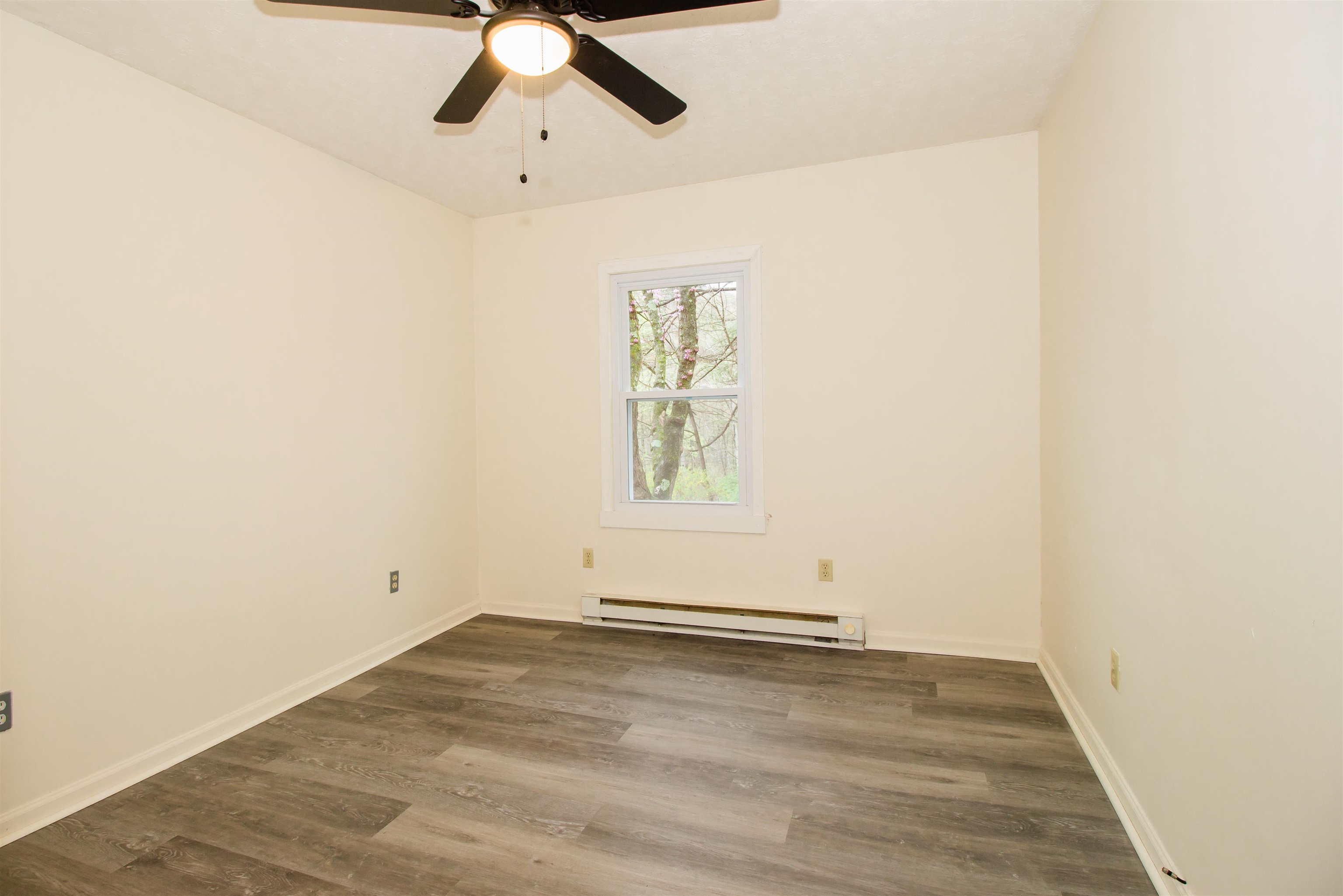 101 SHARP HILL LN, HINTON, Virginia 22831, 2 Bedrooms Bedrooms, ,1 BathroomBathrooms,Residential,101 SHARP HILL LN,662975 MLS # 662975