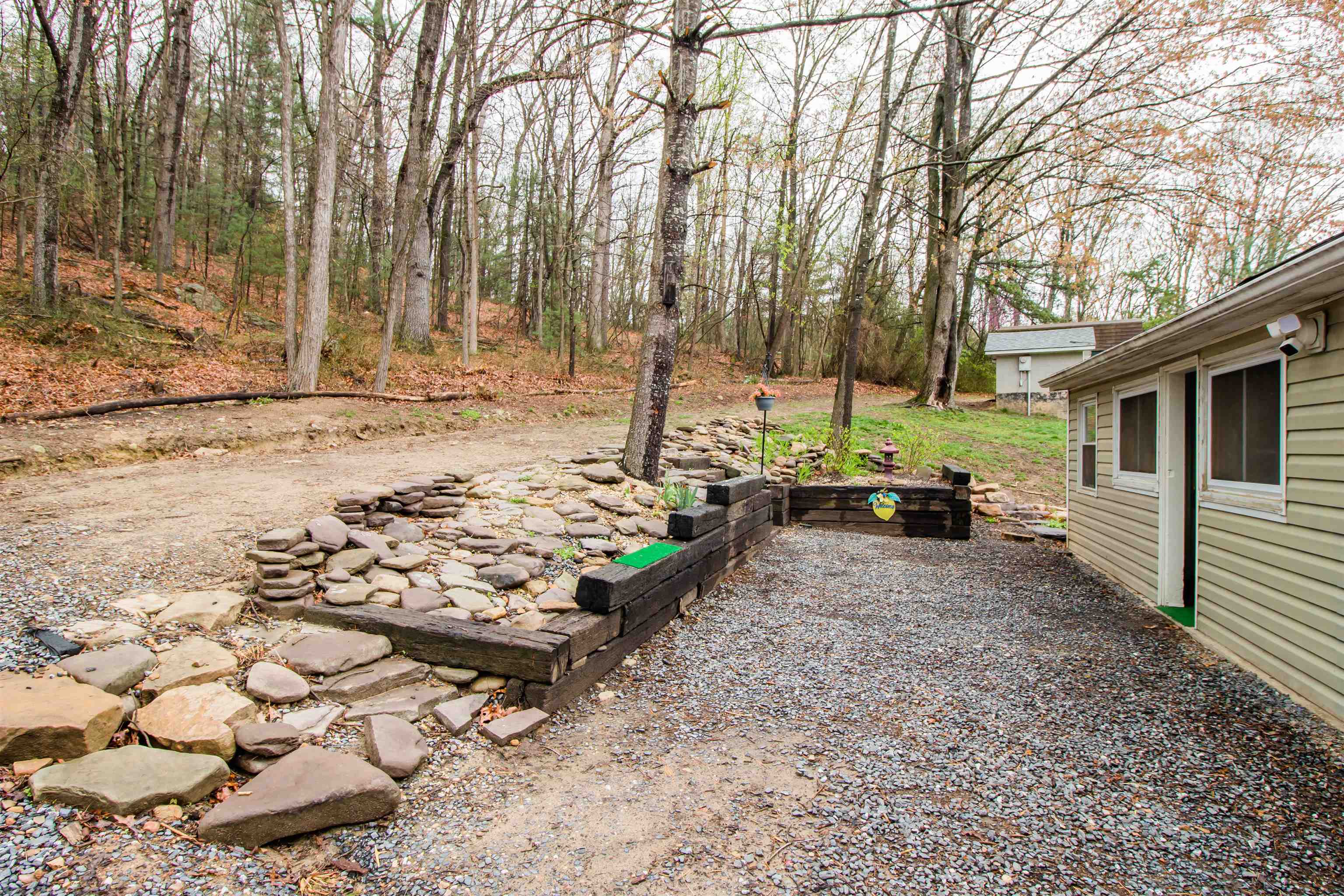 101 SHARP HILL LN, HINTON, Virginia 22831, 2 Bedrooms Bedrooms, ,1 BathroomBathrooms,Residential,101 SHARP HILL LN,662975 MLS # 662975