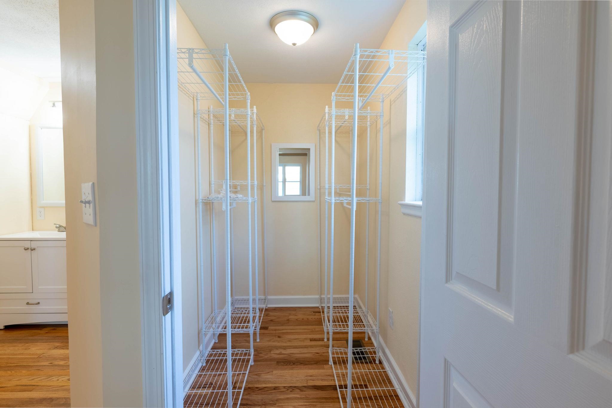 20 BEVERLEY ST, VERONA, Virginia 24482, 4 Bedrooms Bedrooms, ,4 BathroomsBathrooms,Residential,20 BEVERLEY ST,663737 MLS # 663737