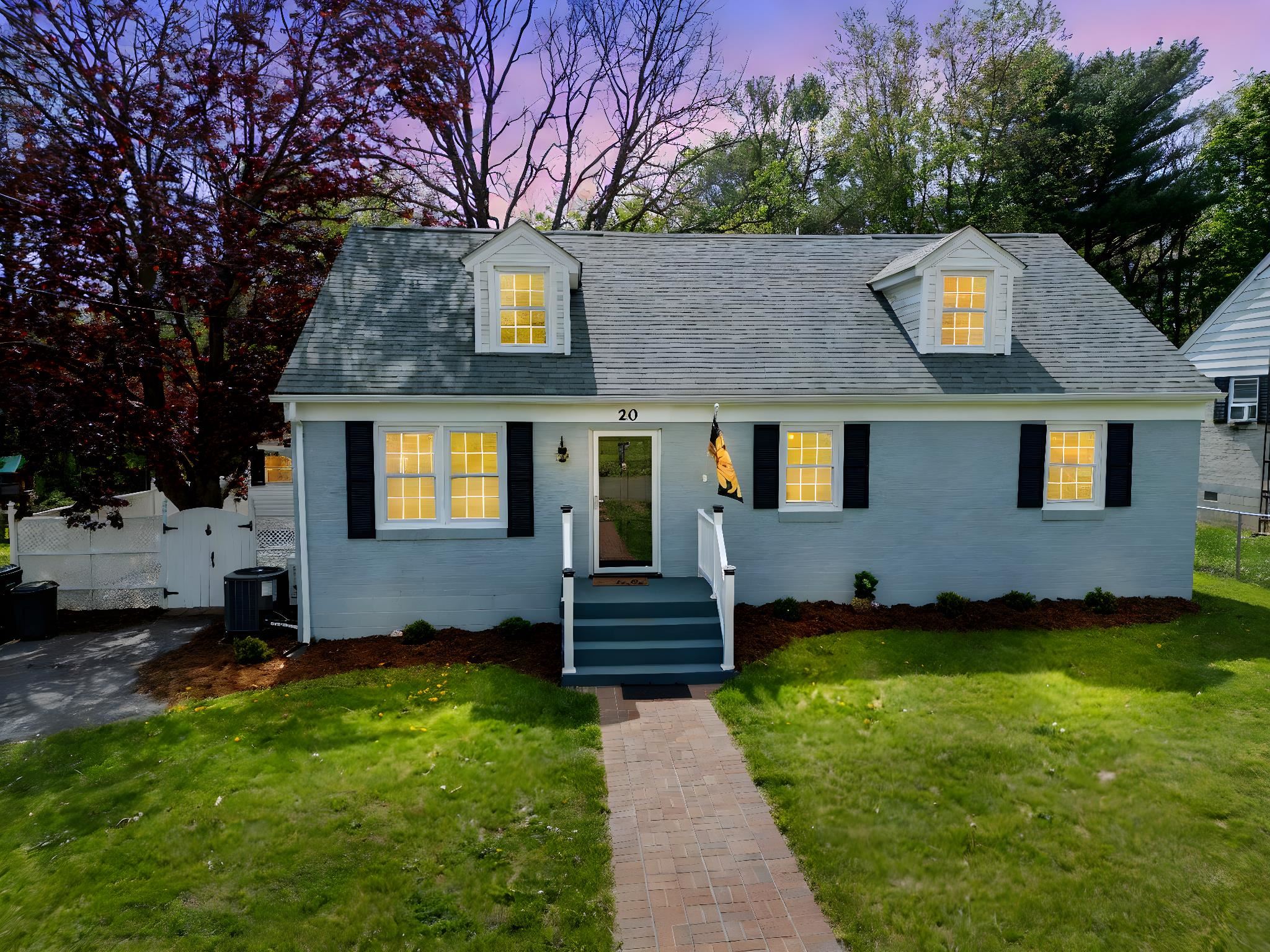 20 BEVERLEY ST, VERONA, Virginia 24482, 4 Bedrooms Bedrooms, ,4 BathroomsBathrooms,Residential,20 BEVERLEY ST,663737 MLS # 663737