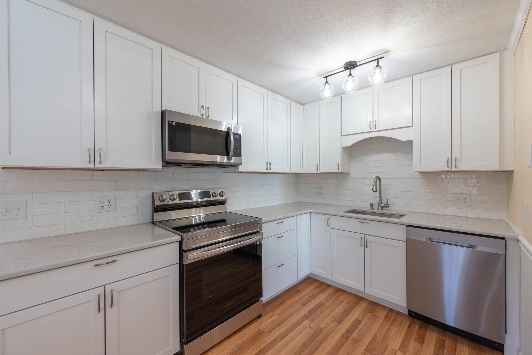 20 BEVERLEY ST, VERONA, Virginia 24482, 4 Bedrooms Bedrooms, ,4 BathroomsBathrooms,Residential,20 BEVERLEY ST,663737 MLS # 663737
