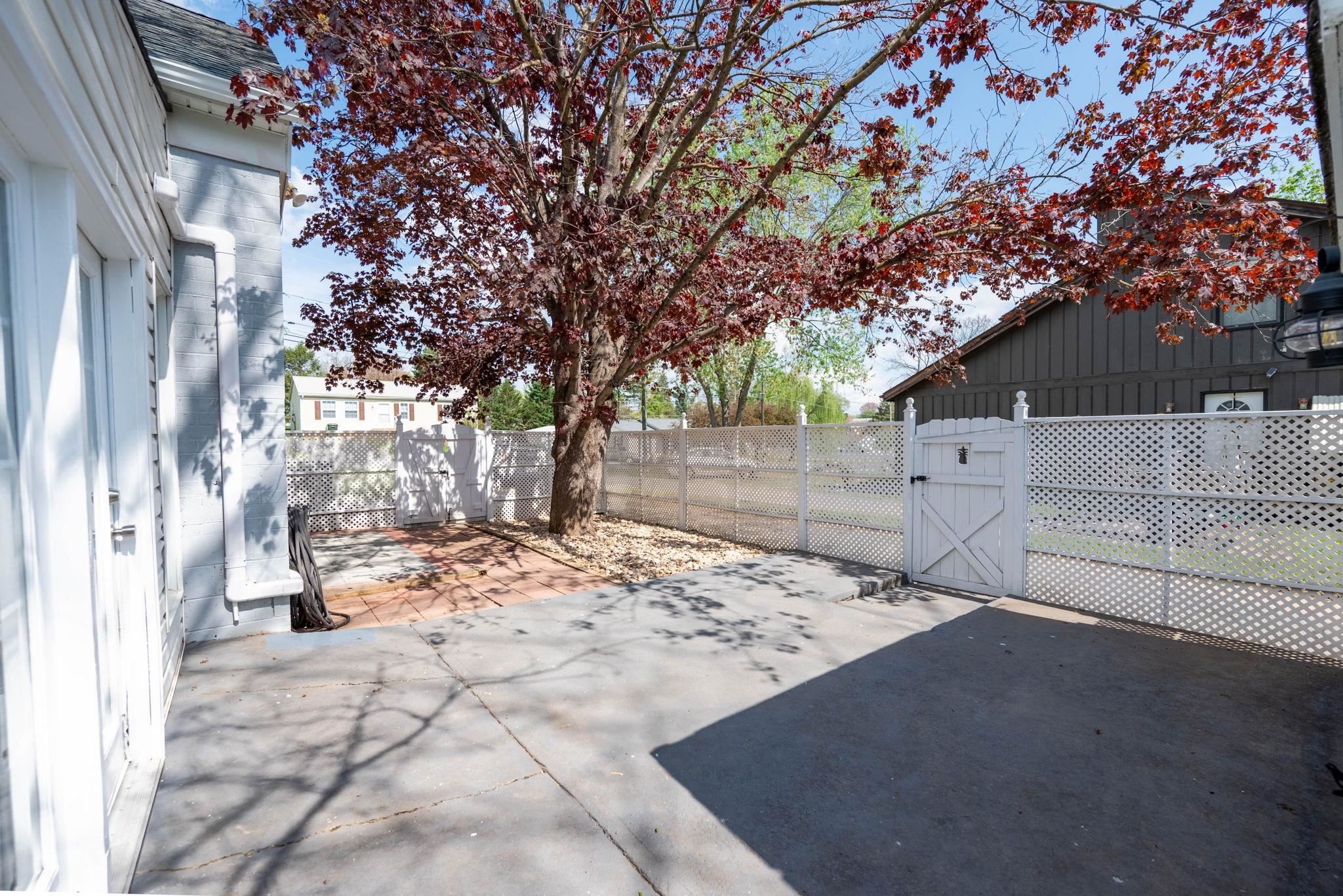 20 BEVERLEY ST, VERONA, Virginia 24482, 4 Bedrooms Bedrooms, ,4 BathroomsBathrooms,Residential,20 BEVERLEY ST,663737 MLS # 663737