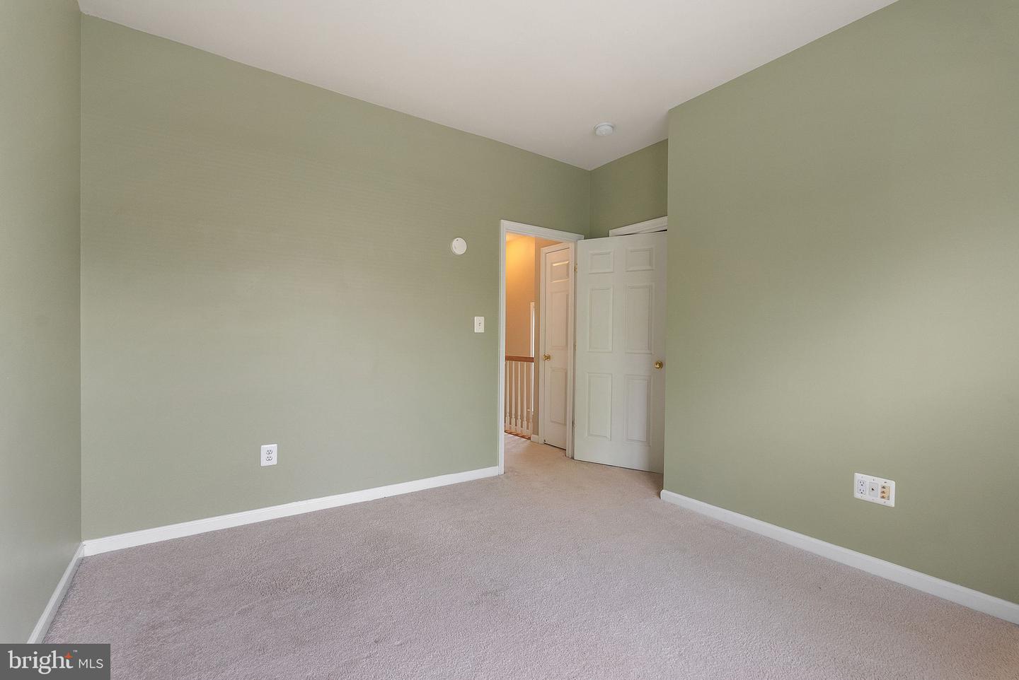 11441 LOG RIDGE DR, FAIRFAX, Virginia 22030, 2 Bedrooms Bedrooms, ,2 BathroomsBathrooms,Residential,For sale,11441 LOG RIDGE DR,VAFX2238728 MLS # VAFX2238728