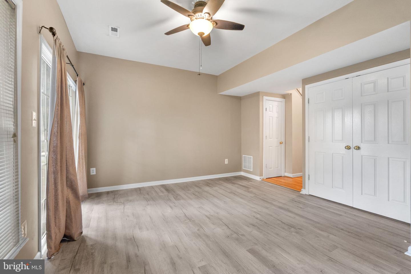 11441 LOG RIDGE DR, FAIRFAX, Virginia 22030, 2 Bedrooms Bedrooms, ,2 BathroomsBathrooms,Residential,For sale,11441 LOG RIDGE DR,VAFX2238728 MLS # VAFX2238728