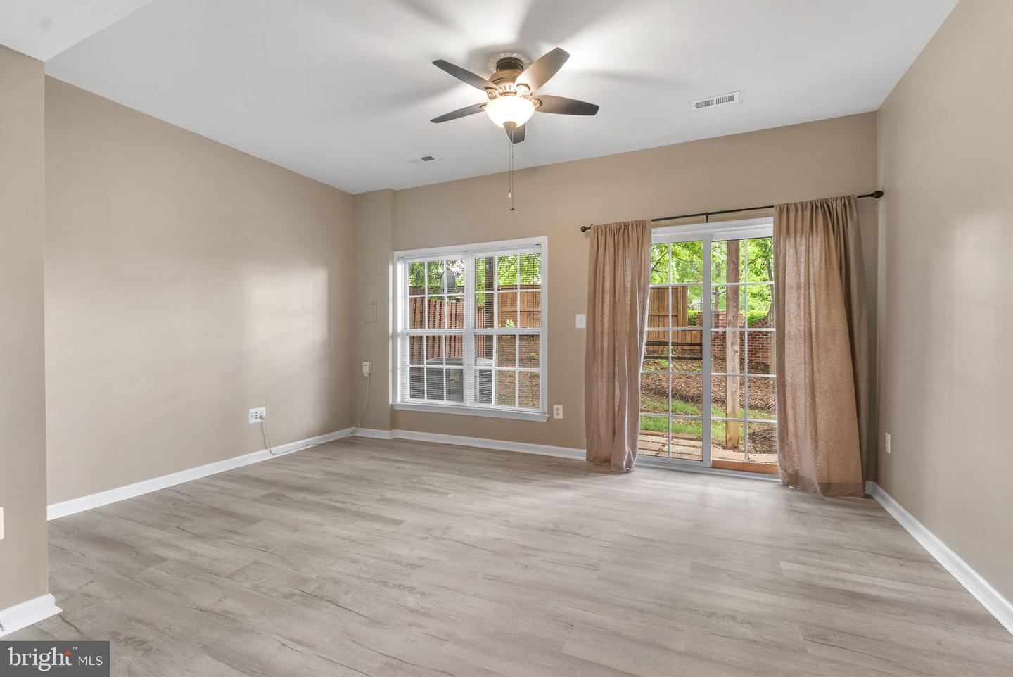 11441 LOG RIDGE DR, FAIRFAX, Virginia 22030, 2 Bedrooms Bedrooms, ,2 BathroomsBathrooms,Residential,For sale,11441 LOG RIDGE DR,VAFX2238728 MLS # VAFX2238728