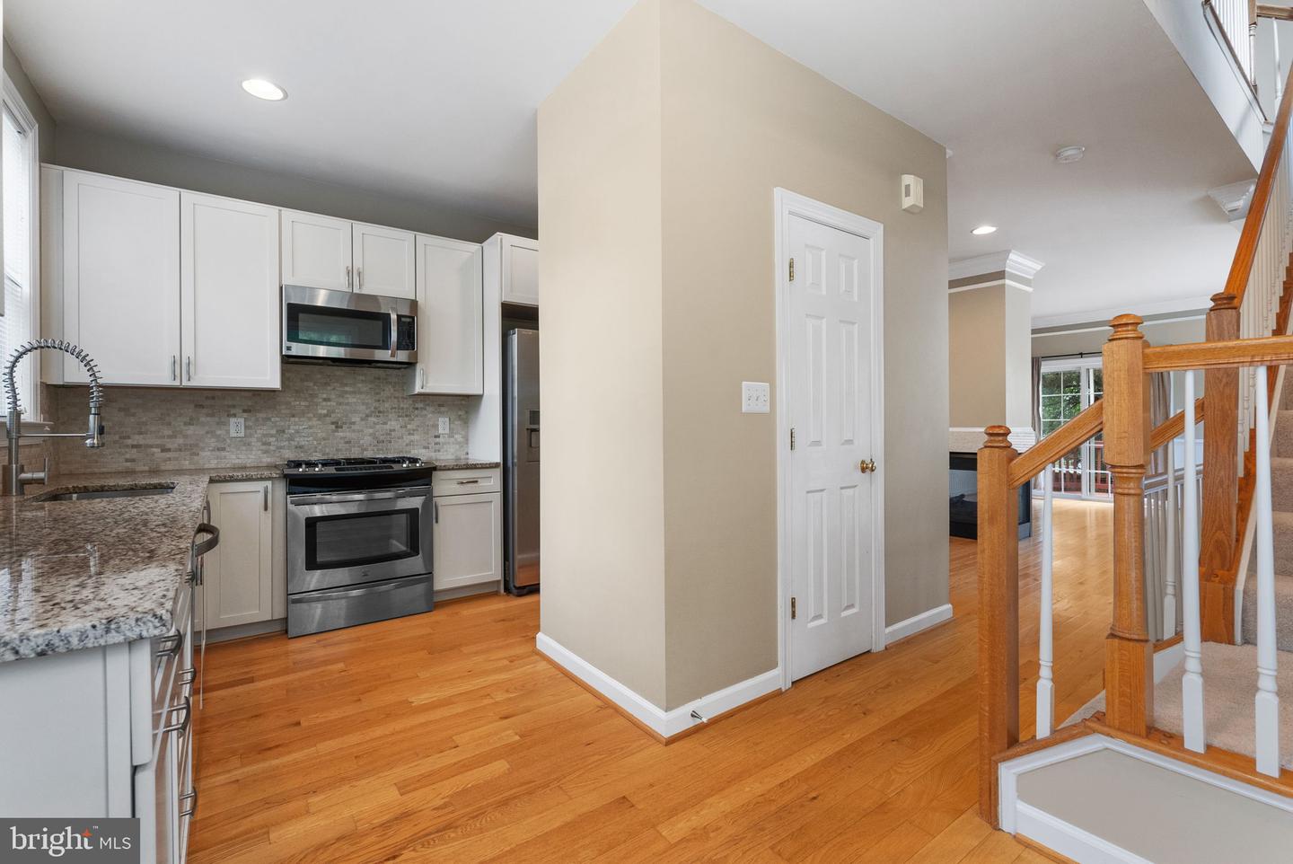 11441 LOG RIDGE DR, FAIRFAX, Virginia 22030, 2 Bedrooms Bedrooms, ,2 BathroomsBathrooms,Residential,For sale,11441 LOG RIDGE DR,VAFX2238728 MLS # VAFX2238728