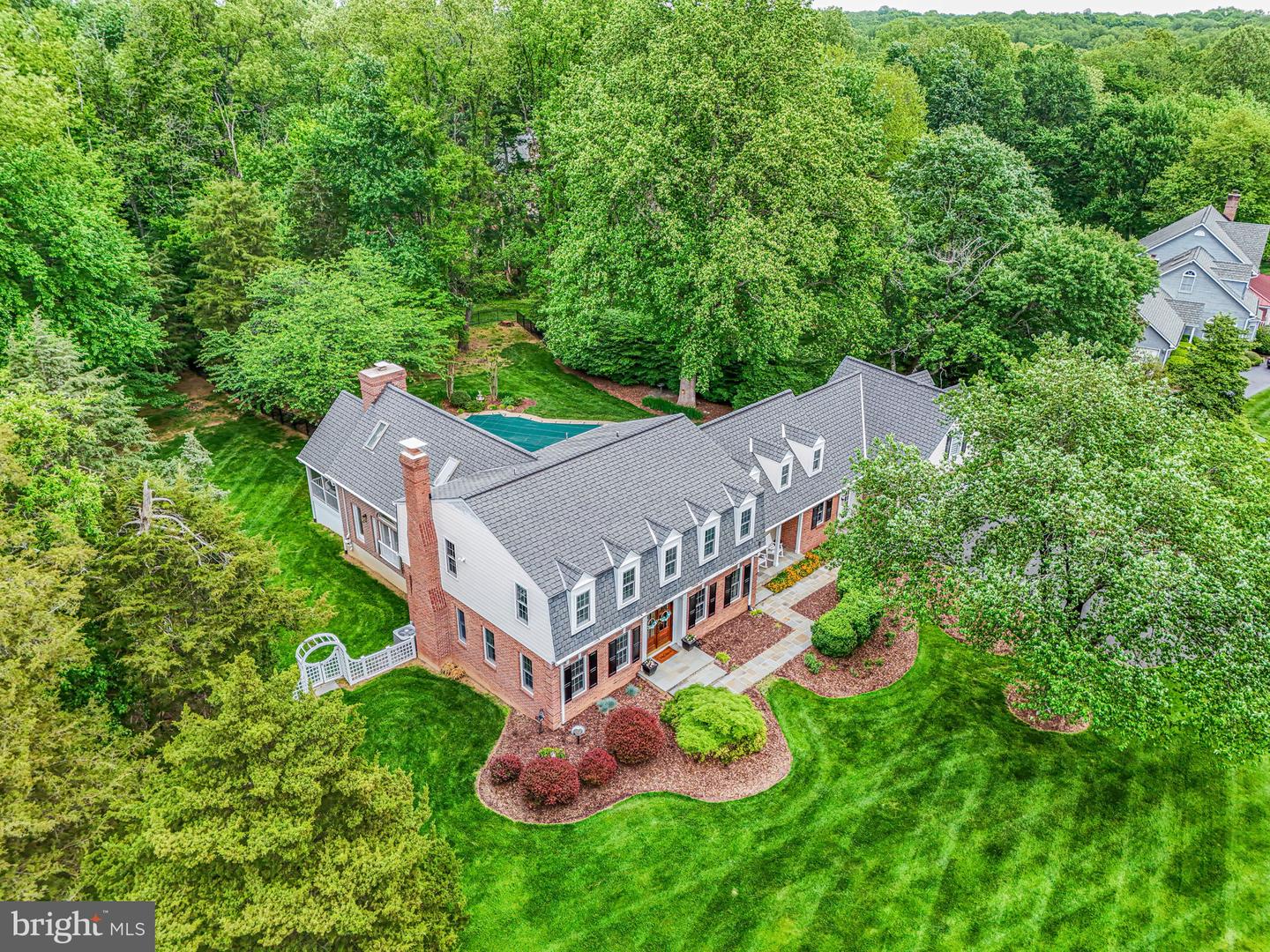 706 CROWN MEADOW DR, GREAT FALLS, Virginia 22066, 5 Bedrooms Bedrooms, ,4 BathroomsBathrooms,Residential,For sale,706 CROWN MEADOW DR,VAFX2238814 MLS # VAFX2238814