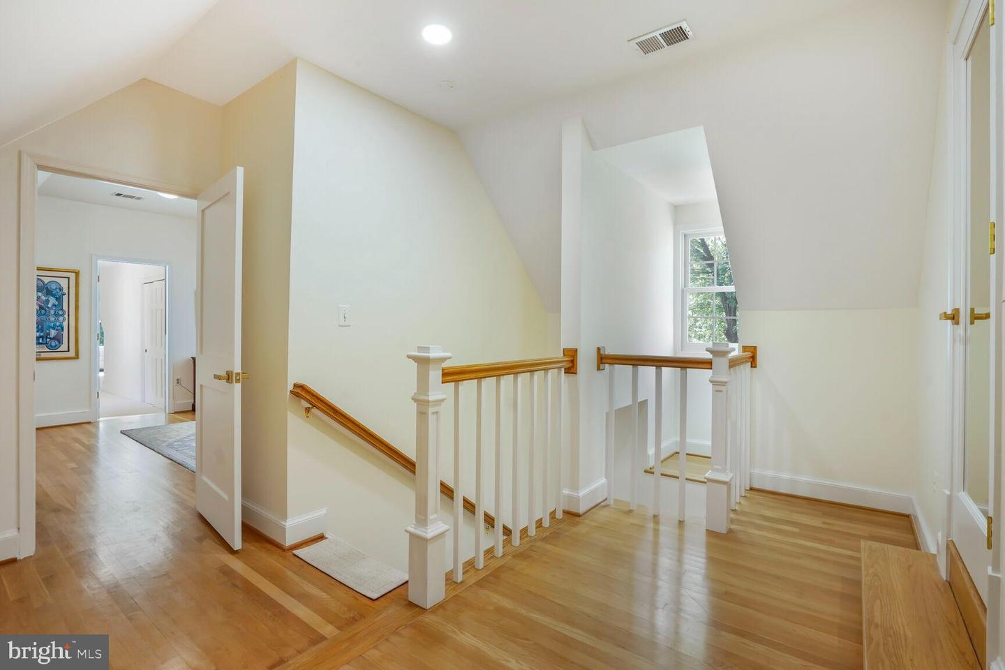 706 CROWN MEADOW DR, GREAT FALLS, Virginia 22066, 5 Bedrooms Bedrooms, ,4 BathroomsBathrooms,Residential,For sale,706 CROWN MEADOW DR,VAFX2238814 MLS # VAFX2238814