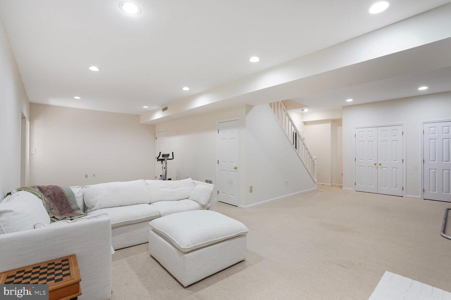 706 CROWN MEADOW DR, GREAT FALLS, Virginia 22066, 5 Bedrooms Bedrooms, ,4 BathroomsBathrooms,Residential,For sale,706 CROWN MEADOW DR,VAFX2238814 MLS # VAFX2238814