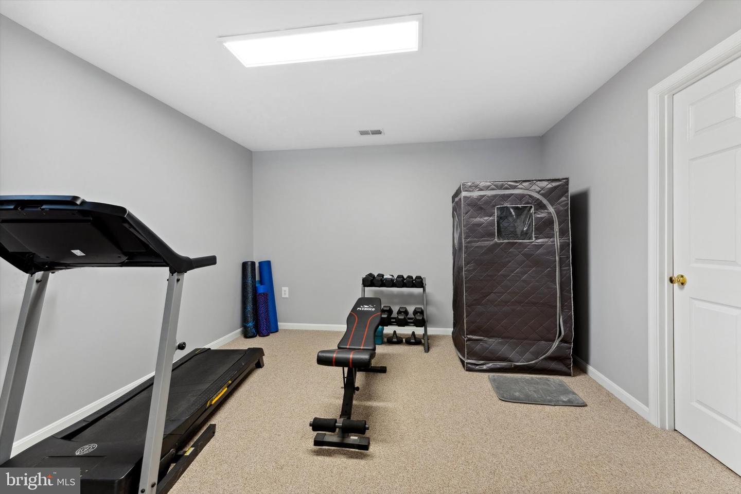 122 MUFFIN CT SE, LEESBURG, Virginia 20175, 5 Bedrooms Bedrooms, ,3 BathroomsBathrooms,Residential,For sale,122 MUFFIN CT SE,VALO2095728 MLS # VALO2095728