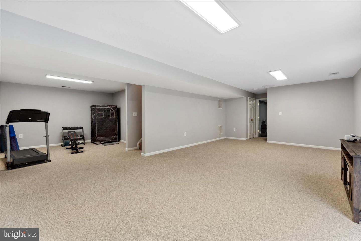 122 MUFFIN CT SE, LEESBURG, Virginia 20175, 5 Bedrooms Bedrooms, ,3 BathroomsBathrooms,Residential,For sale,122 MUFFIN CT SE,VALO2095728 MLS # VALO2095728