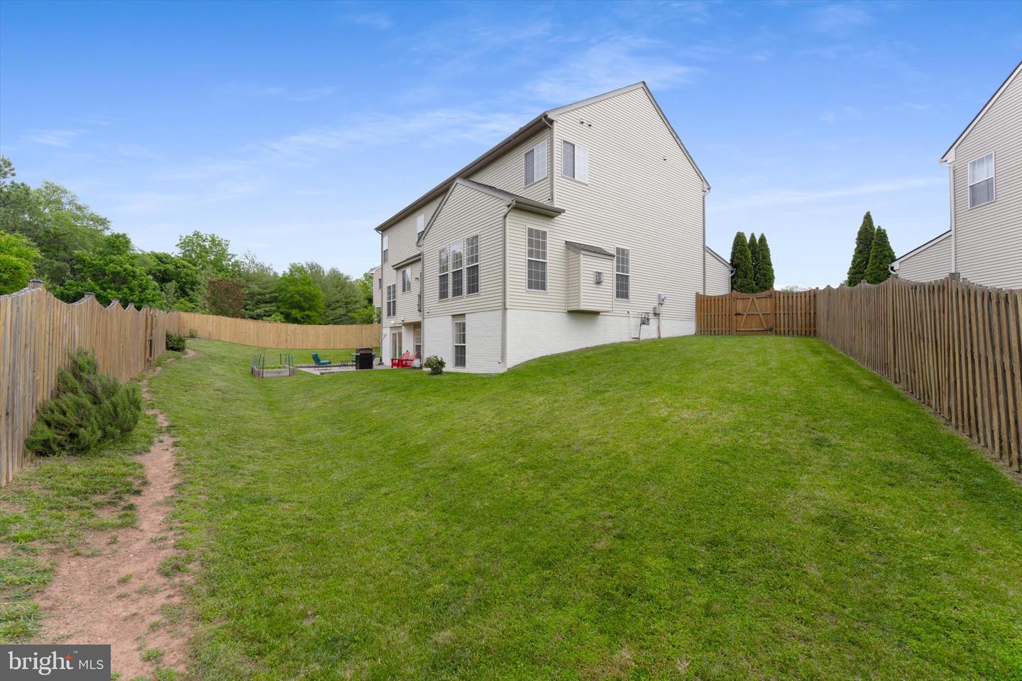 122 MUFFIN CT SE, LEESBURG, Virginia 20175, 5 Bedrooms Bedrooms, ,3 BathroomsBathrooms,Residential,For sale,122 MUFFIN CT SE,VALO2095728 MLS # VALO2095728
