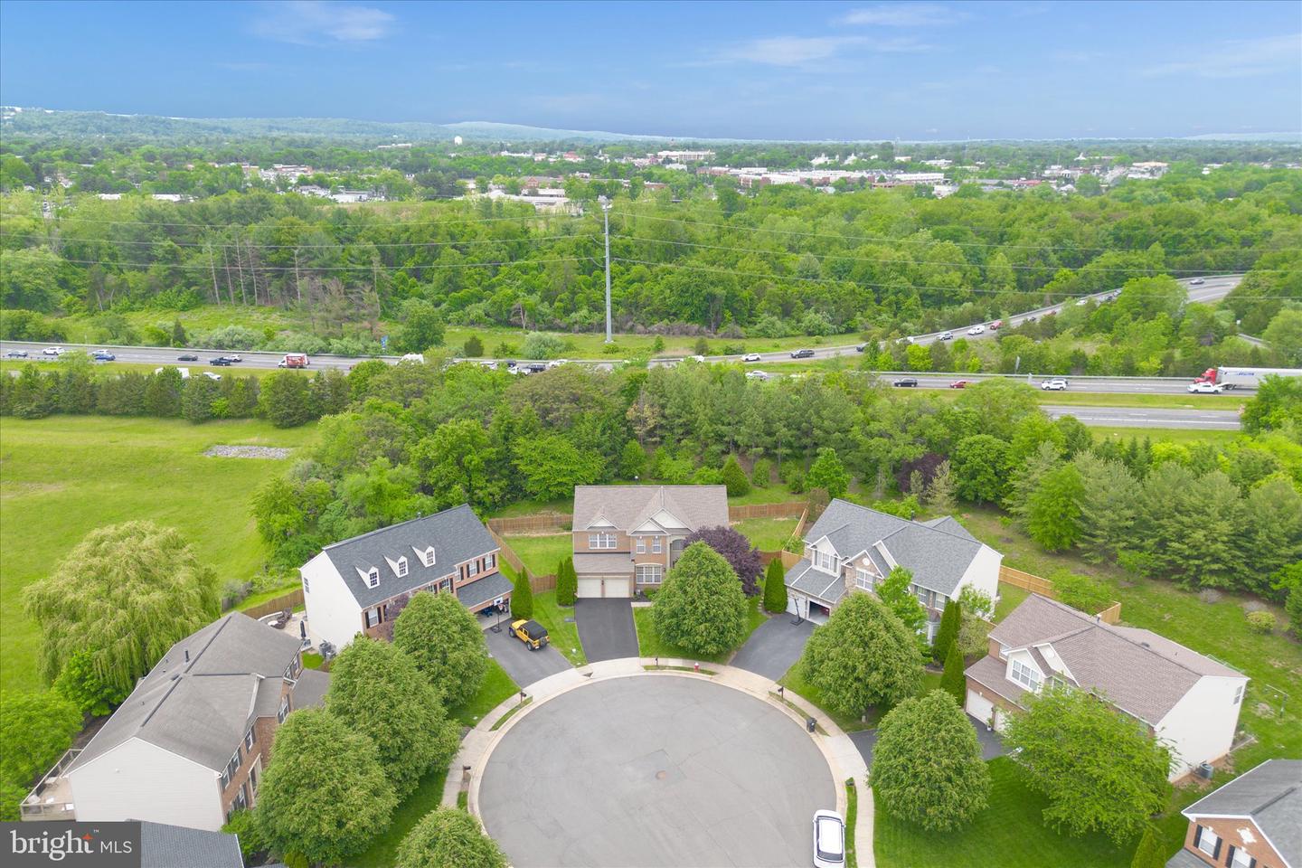 122 MUFFIN CT SE, LEESBURG, Virginia 20175, 5 Bedrooms Bedrooms, ,3 BathroomsBathrooms,Residential,For sale,122 MUFFIN CT SE,VALO2095728 MLS # VALO2095728