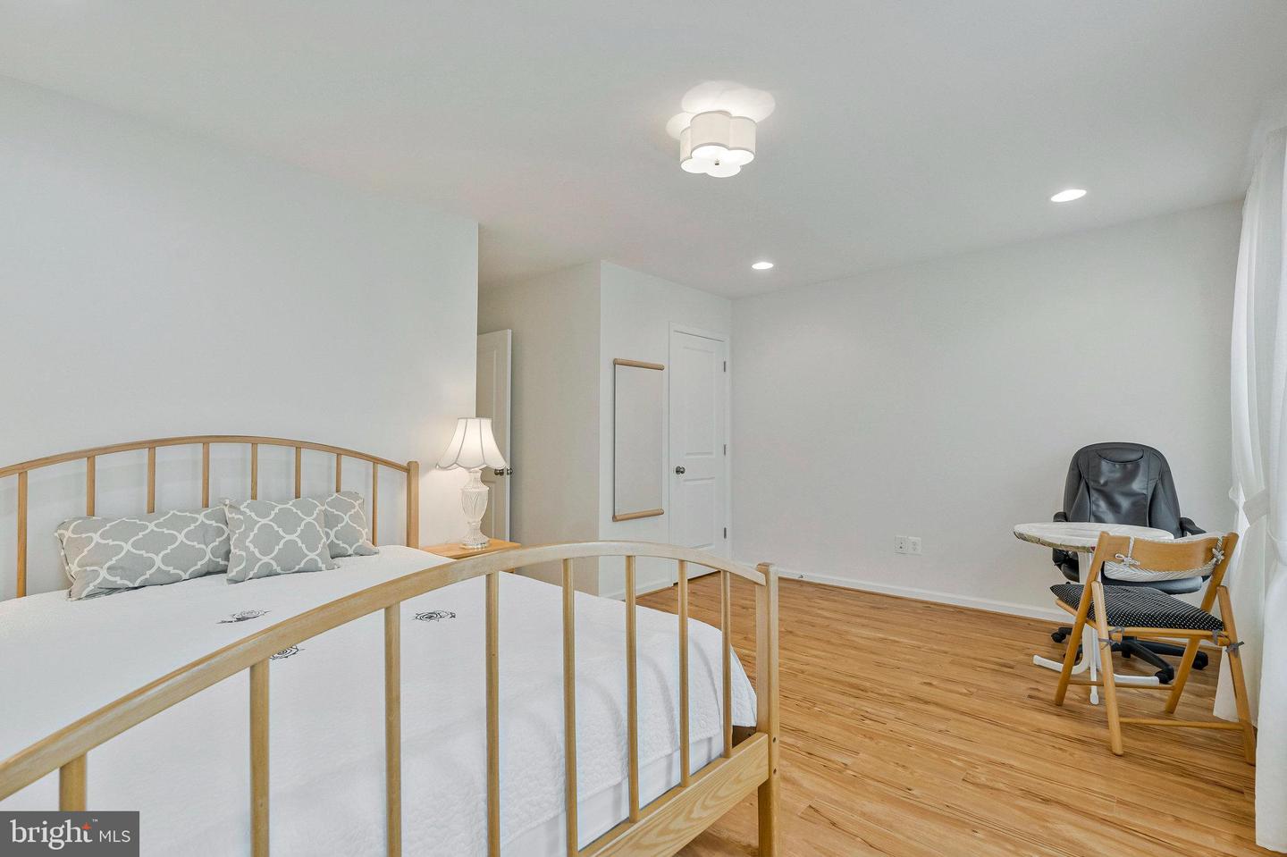 42248 LANCASTER WOODS SQ, CHANTILLY, Virginia 20152, 3 Bedrooms Bedrooms, ,2 BathroomsBathrooms,Residential,For sale,42248 LANCASTER WOODS SQ,VALO2095678 MLS # VALO2095678