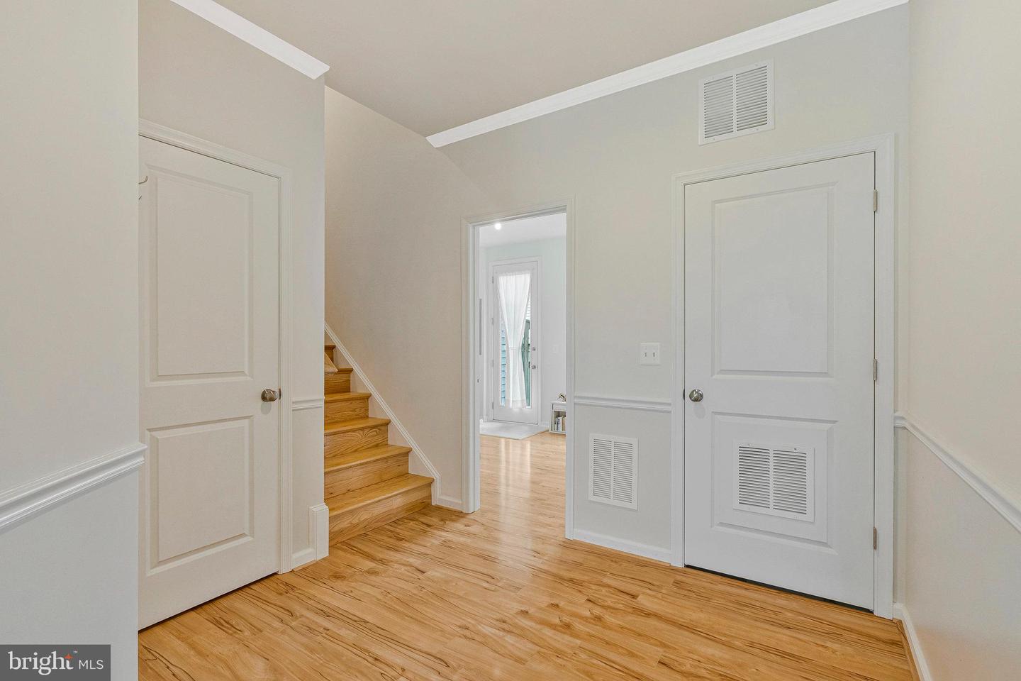 42248 LANCASTER WOODS SQ, CHANTILLY, Virginia 20152, 3 Bedrooms Bedrooms, ,2 BathroomsBathrooms,Residential,For sale,42248 LANCASTER WOODS SQ,VALO2095678 MLS # VALO2095678